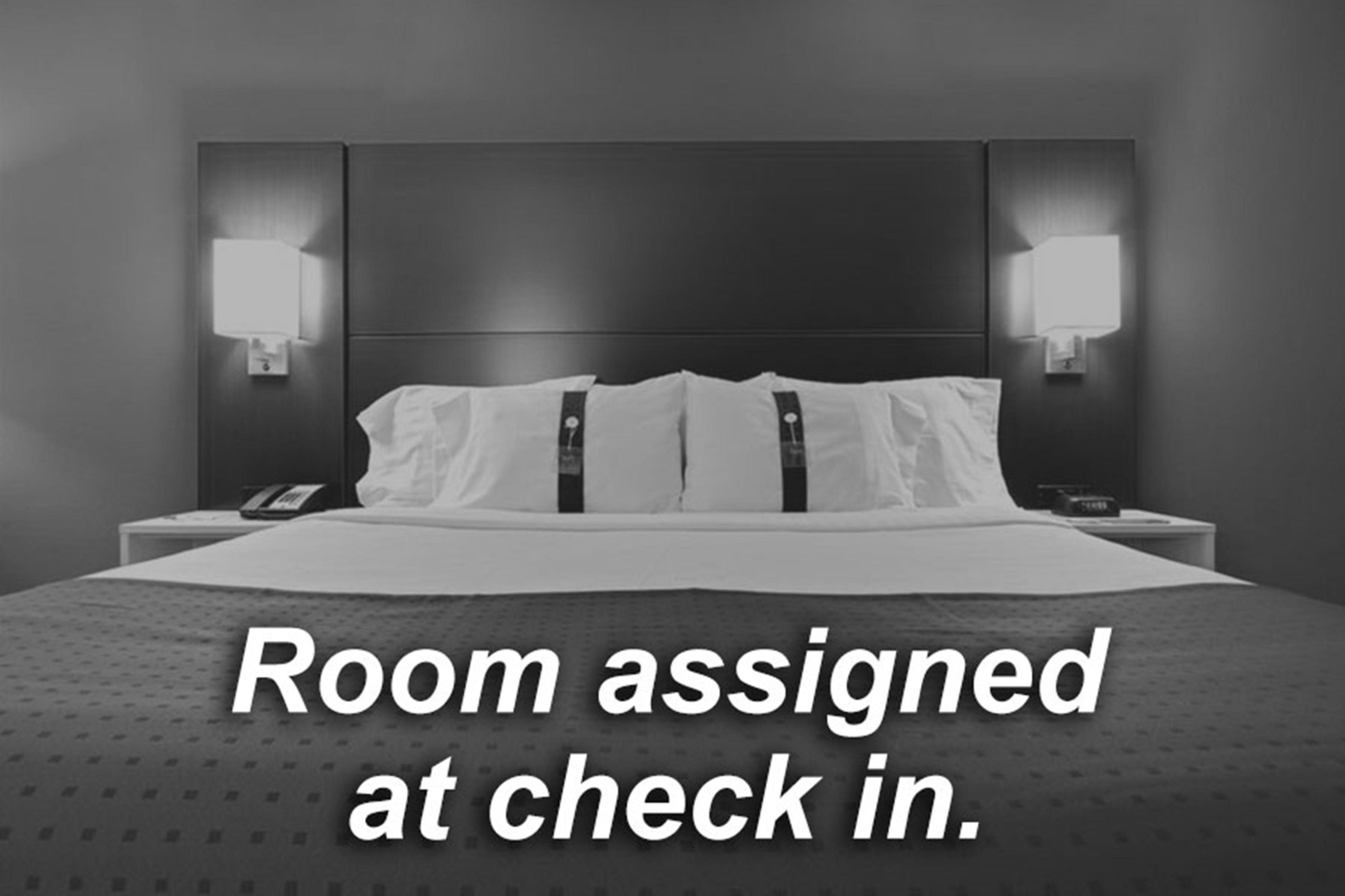 Spark By Hilton Lansing מראה חיצוני תמונה