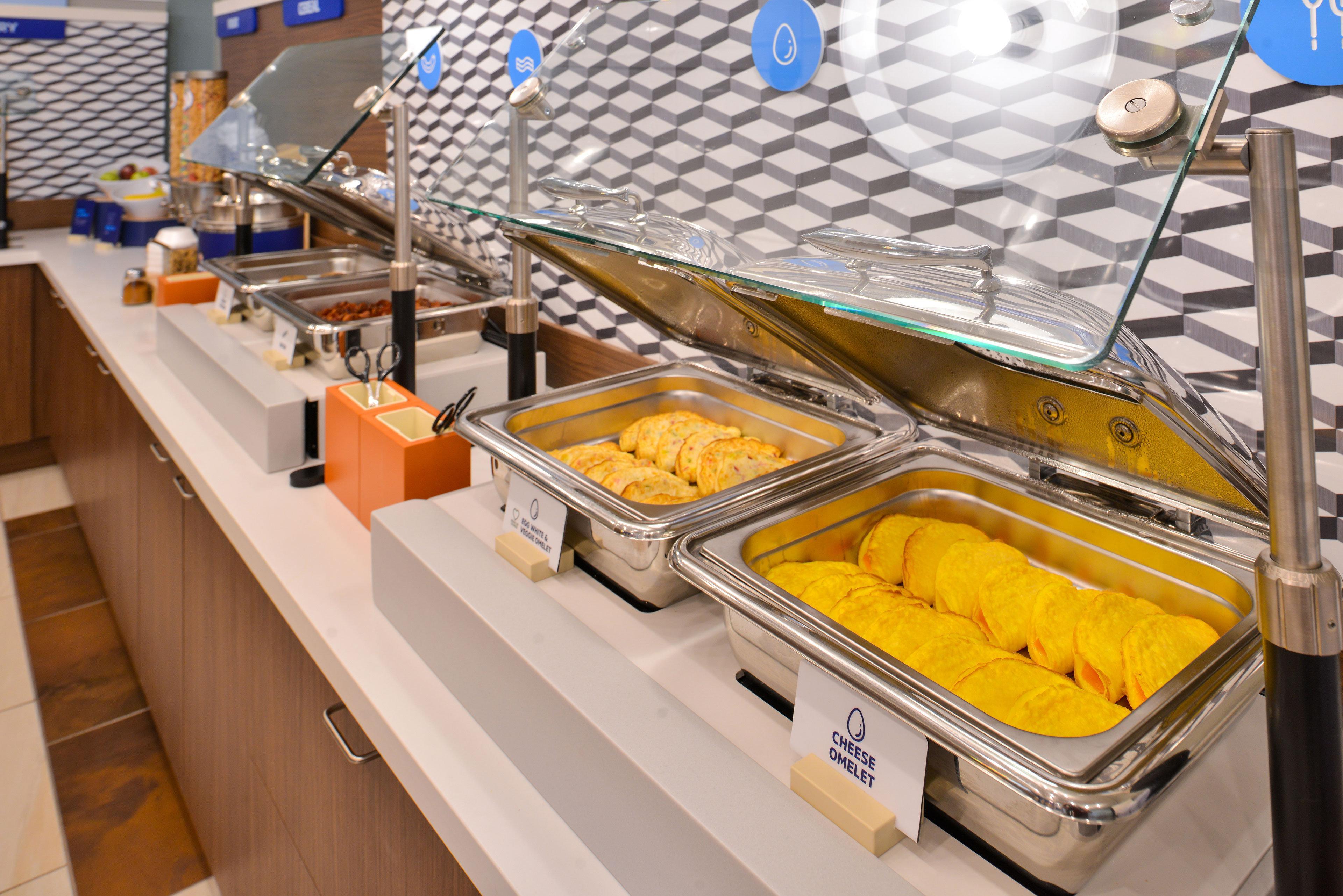 Spark By Hilton Lansing מראה חיצוני תמונה