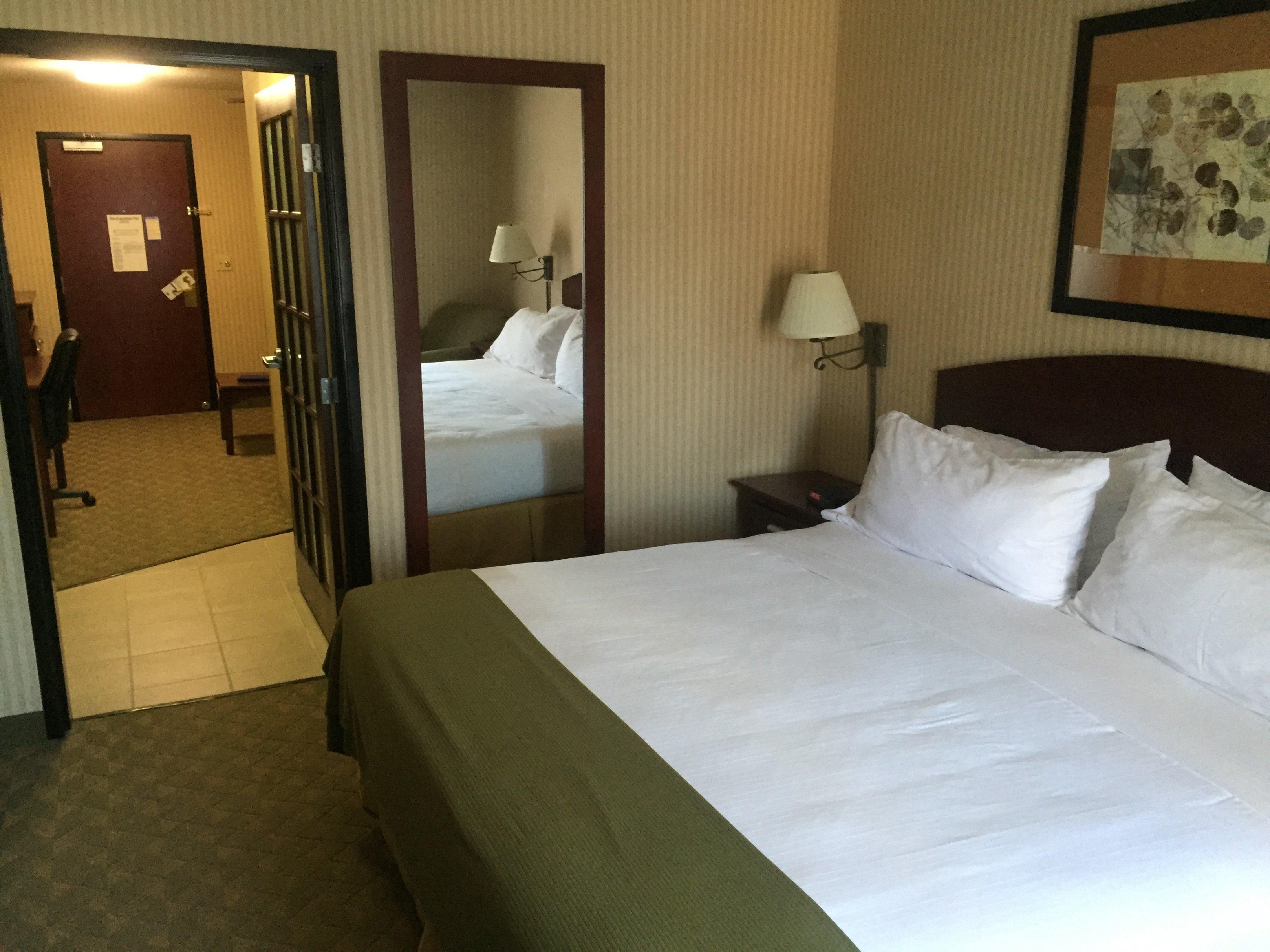 Spark By Hilton Lansing מראה חיצוני תמונה