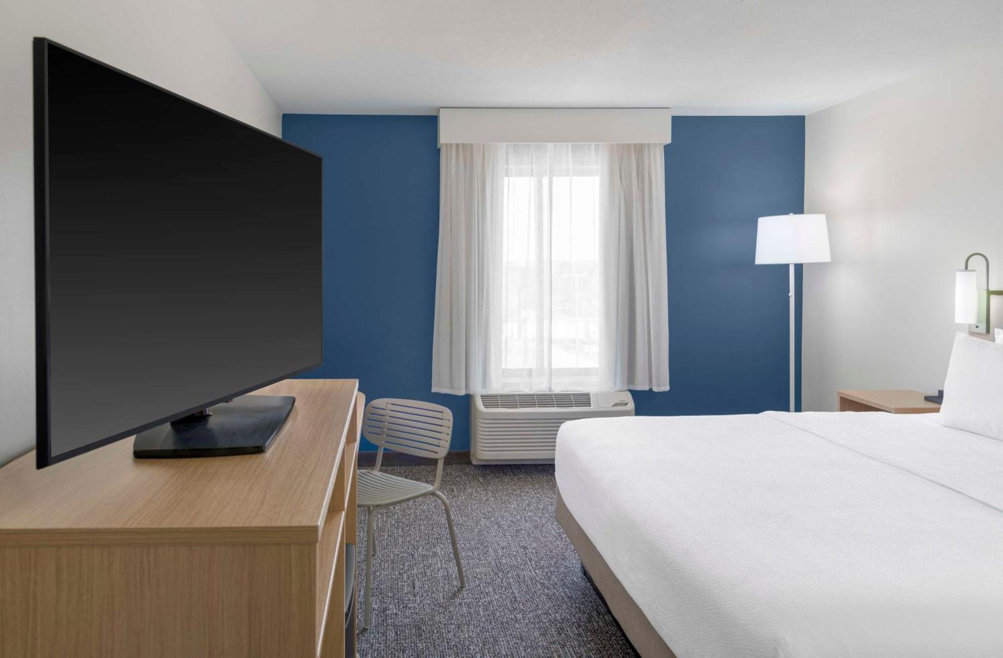 Spark By Hilton Lansing מראה חיצוני תמונה