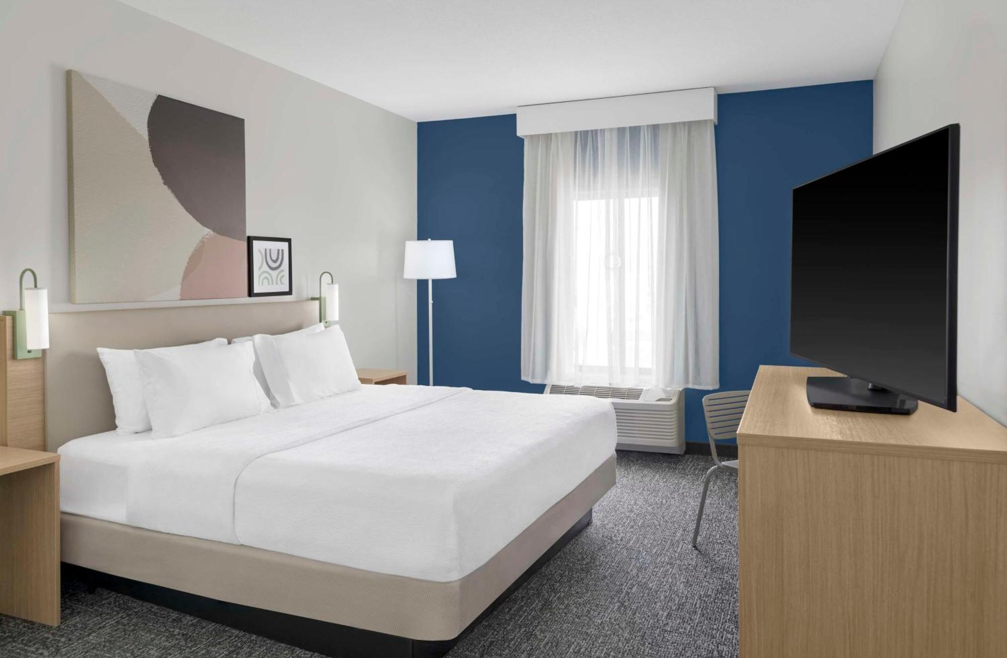 Spark By Hilton Lansing מראה חיצוני תמונה