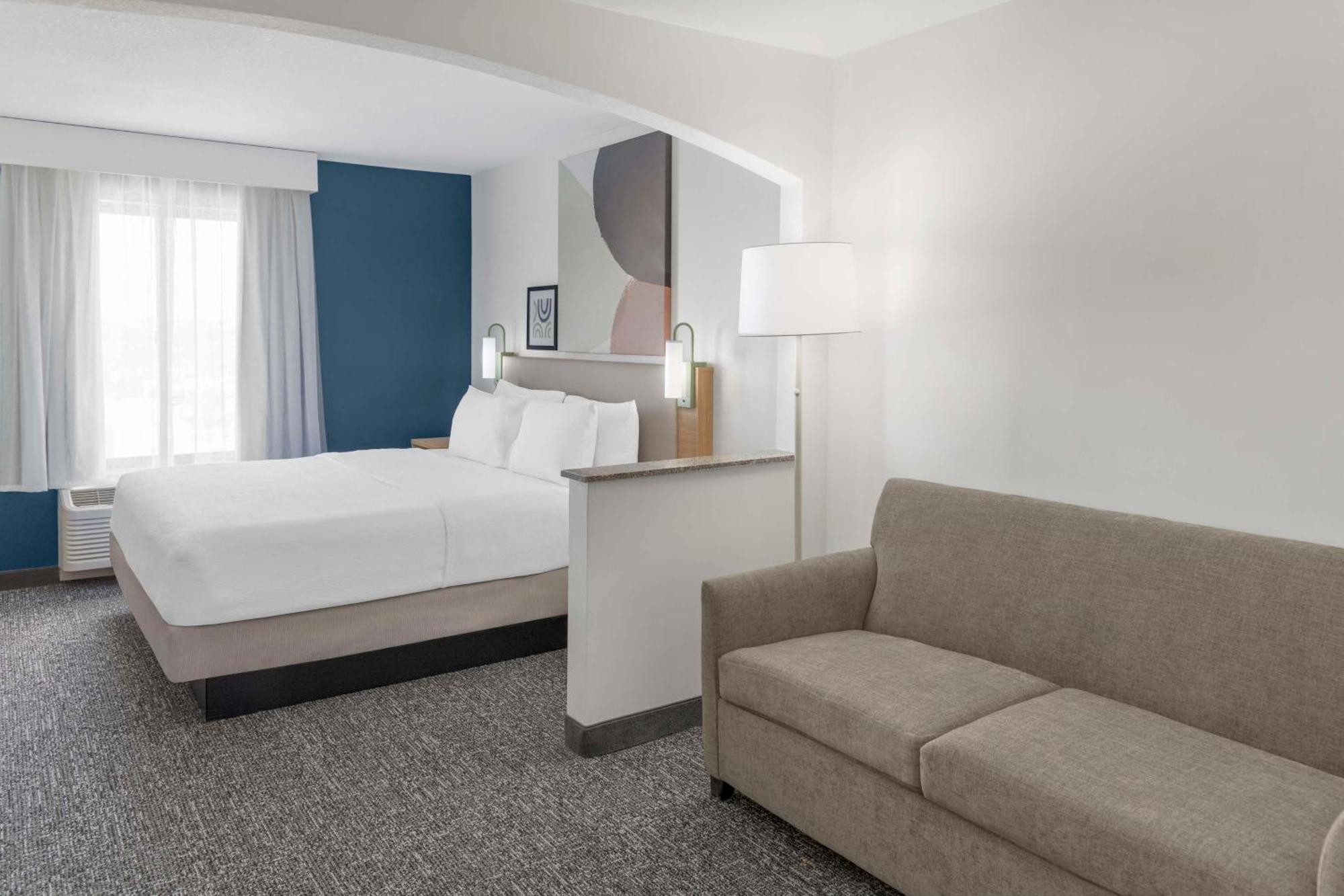 Spark By Hilton Lansing מראה חיצוני תמונה
